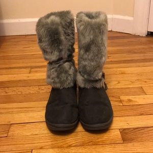 Faux fur boots